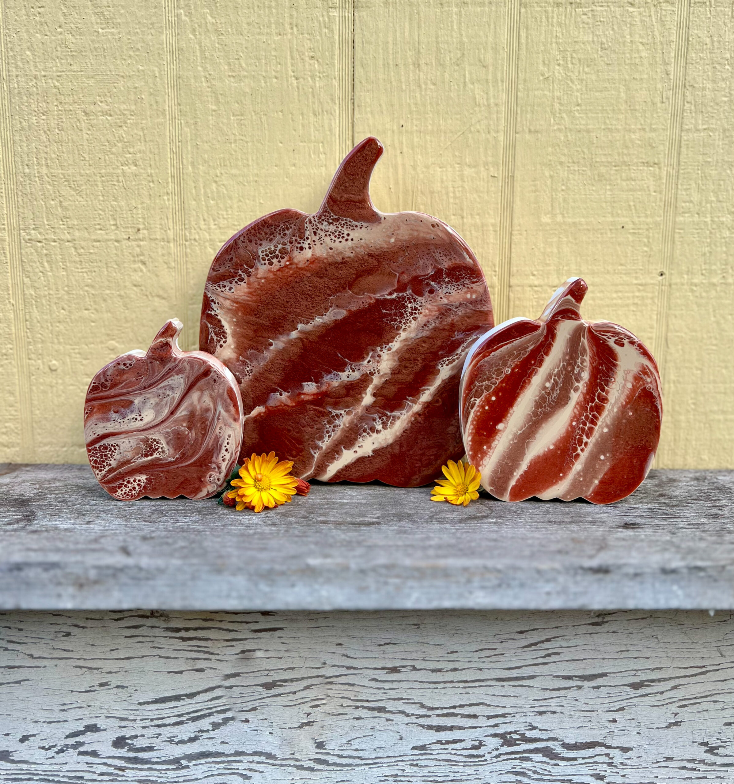 Pumpkin - small (cinnamon & cream)